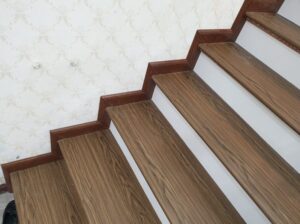Bậc cầu thang nhựa giả gỗ Phúc Thọ công nghiệp tự nhiên màu sắc đẹp giá rẻ