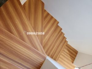 Kỹ thuật soi hèm mặt bậc cầu thang nhựa giả gỗ chuẩn nhất